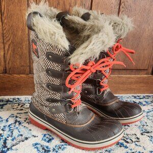 Sorel Tofino Snow Boots Size 9
